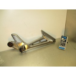 Soporte reposapie trasero derecho Yamaha FZS 1000 Fazer 2005