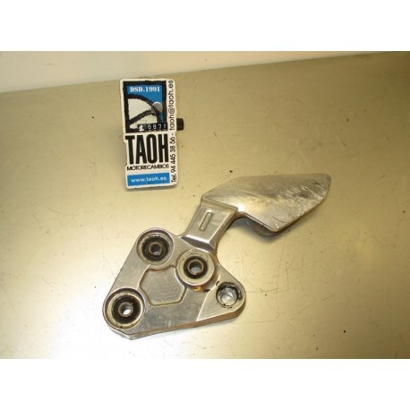 Soporte reposapie delantero izquierdo Yamaha FZS 1000 Fazer 2005