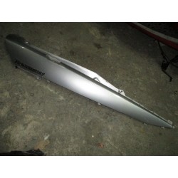 Bajo asiento derecha Suzuki Burgman 250 2005