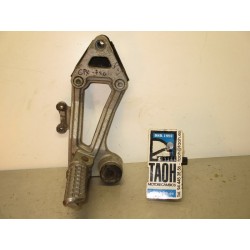 Soporte y reposapie trasero derecho Kawasaki GPX 750 R