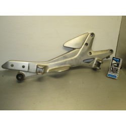Soporte reposapie derecho Honda CBF 600 2005