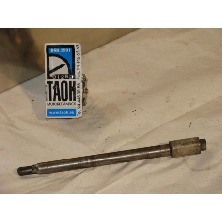 Eje delantero Suzuki DR 750 Big Ø15mms