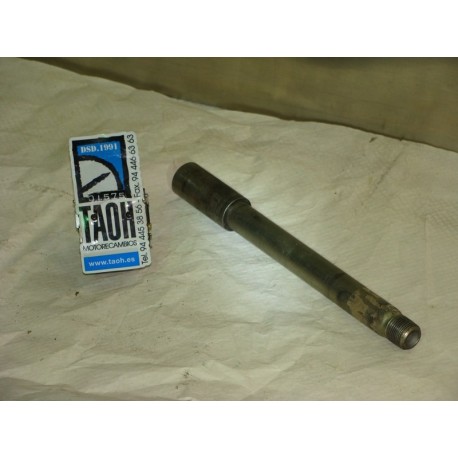 Eje delantero Suzuki GSR 600 2008