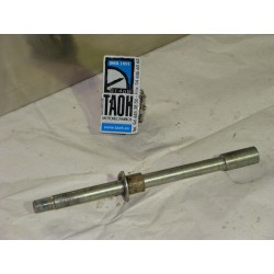 Eje delantero Suzuki RF 600 Ø17mms