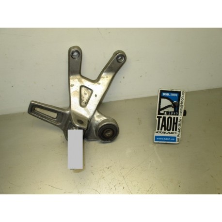Soporte reposapie trasero derecho Yamaha FZ 750 1987