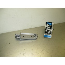 Base reposapie delantero derecho Kawasaki GPZ 600 / 900 / 34028-1120