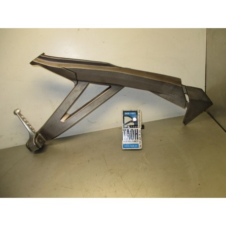 Soporte y reposapie trasero derecho Aprilia RST 1000 Futura 2001-2004