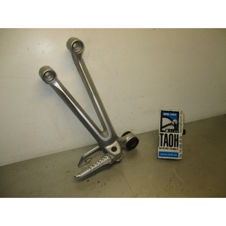 Soporte y reposapie trasero derecho Suzuki GSX-R 1000 2005