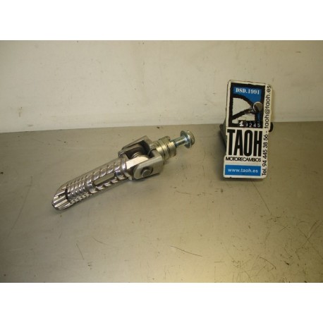 Reposapie delantero derecho Suzuki GSX-R 1000 2005
