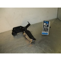 Soporte y reposapie delantero derecho Suzuki V-Strom 650 2018