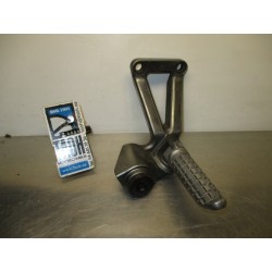 Soporte y reposapie trasero derecho Kawasaki ZX6 R 1995