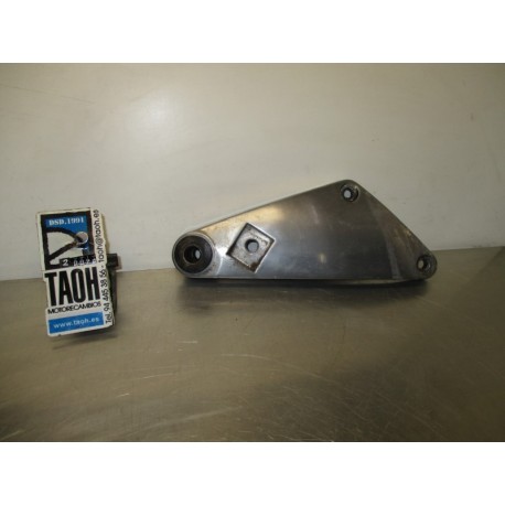 Soporte reposapie trasero derecho Kawasaki Vulcan 500 -1996