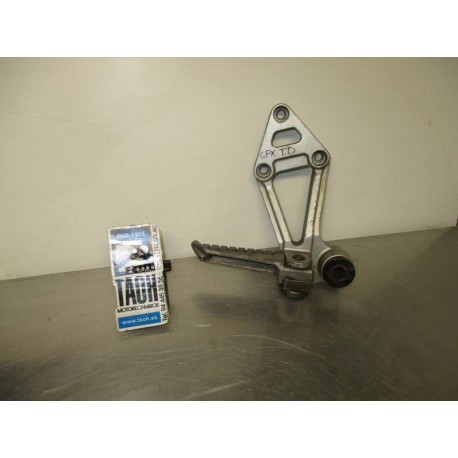 Soporte y reposapies trasero derecho Kawasaki GPX 600 R