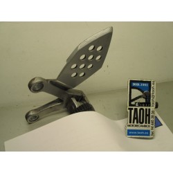 Soporte reposapie delantero izquierdo GT 125/250/650