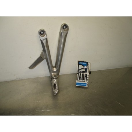 Soporte y reposapie trasero derecho Honda CBR 600 RR 2005-2006