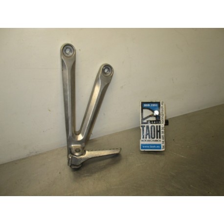 Soporte y reposapie trasero izquierdo Honda CBR 600 RR 2005-2006