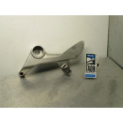 Soporte reposapie delantero izquierdo Honda VFR 800 F 1998