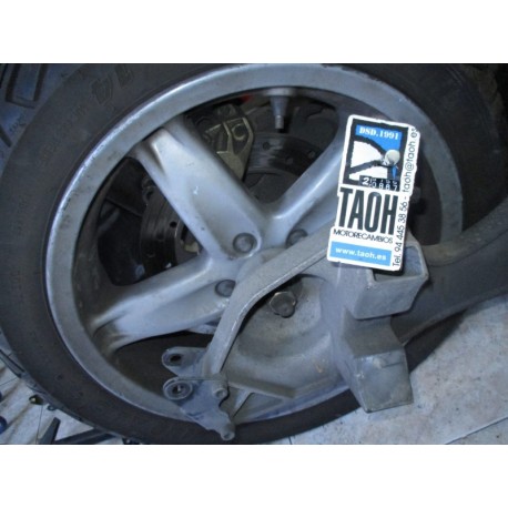 Llanta trasera Piaggio X9 500