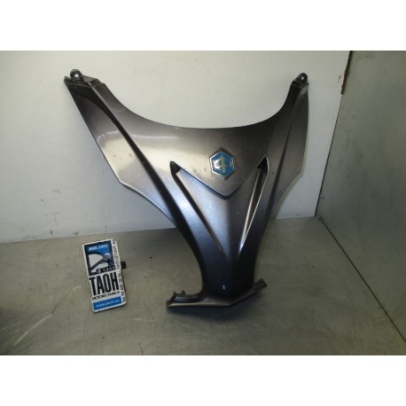 Frontal medio gris Piaggio X9 