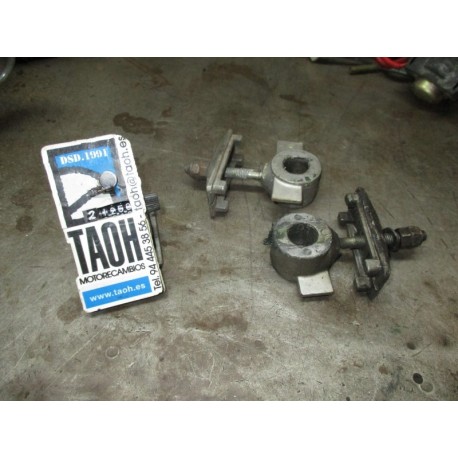 Tensor eje trasero Yamaha FZR 600 1991