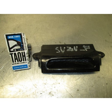 Tapa bajo faro Suzuki GSX-F 600 1991 / GSX-F 750 1991
