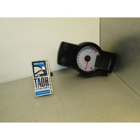 Relojes Versys 650 08