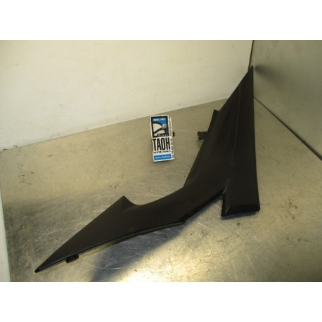 Bajo asiento izquierda Suzuki GSR 600 2007