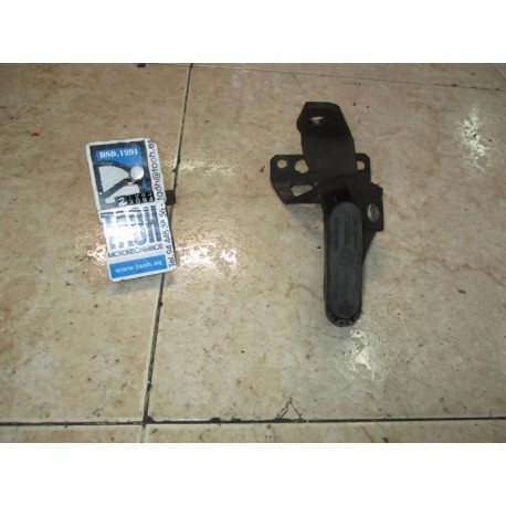 Soporte y reposapie delantero derecho F 650 GS Dakar 2001