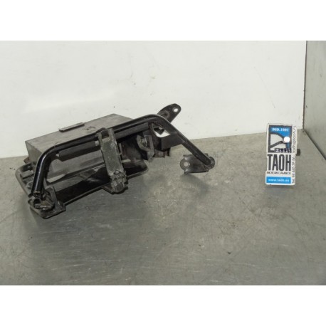 Soporte de bateria FJR 1300 03