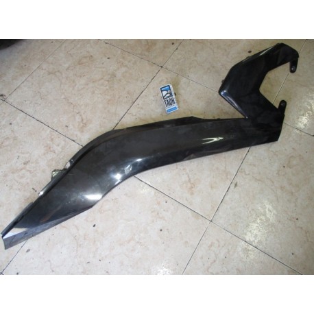 Bajo asiento delantera derecha C 650 GT 13