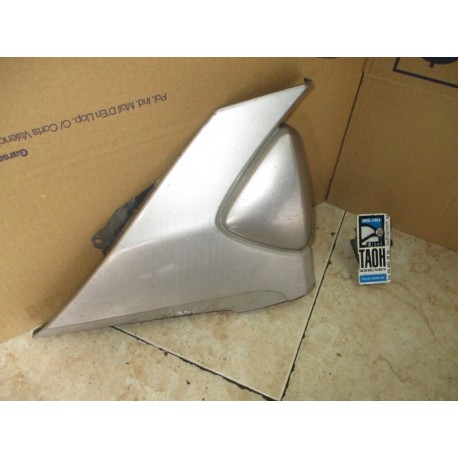 Bajo asiento derecha Yamaha YBR 250