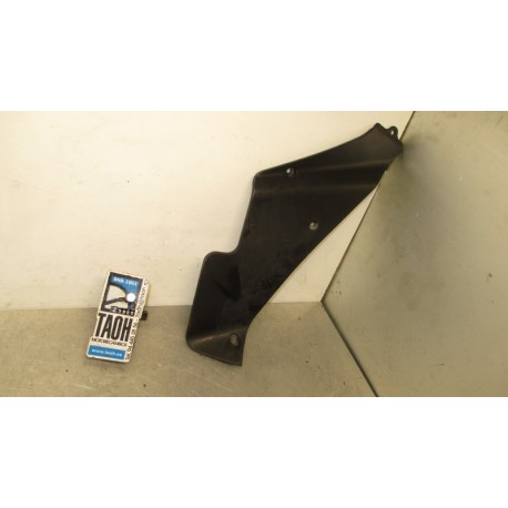 Tapa interior izquierda carenado Suzuki GS 500 F 2004