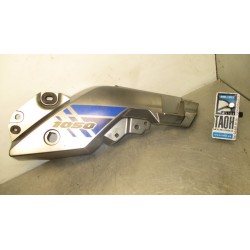 Bajo asiento izquierda Suzuki V-Strom 1050