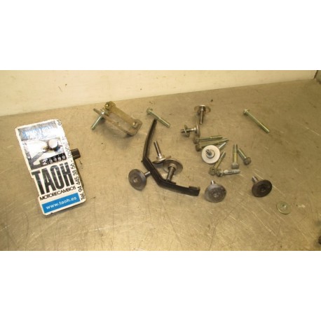 Juego tornillos culata Honda VT 125 Shadow