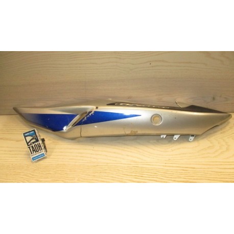 Bajo asiento izquierda GS 500 F 04