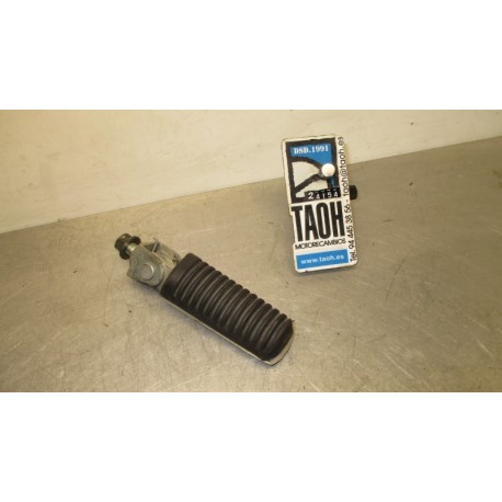 Reposapie delantero izquierdo Yamaha 4BH