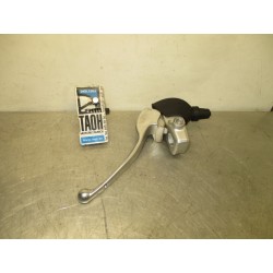 Soporte y maneta de embrague Marauder 800 07