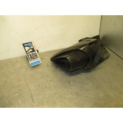 Tapa escape izquierda Shiver 750