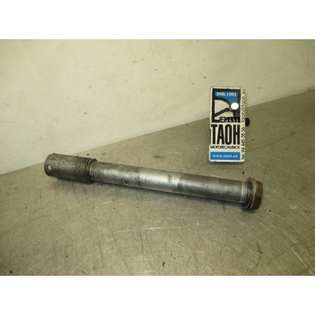 Eje delantero Shiver 750
