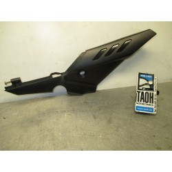 Bajo asiento delantera derecha Aprilia Shiver 750