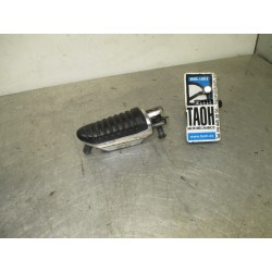 Reposapie delantero izquierdo Suzuki GSR 600