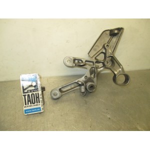 Soporte reposapie delantero derecho Honda CB 1000 R 09