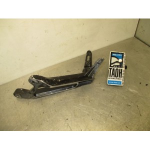 Soporte y reposapie trasero derecho Honda CB 1000 R 09