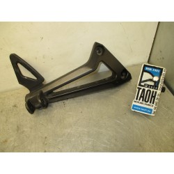Soporte reposapie trasero derecho Yamaha FZ6 2008