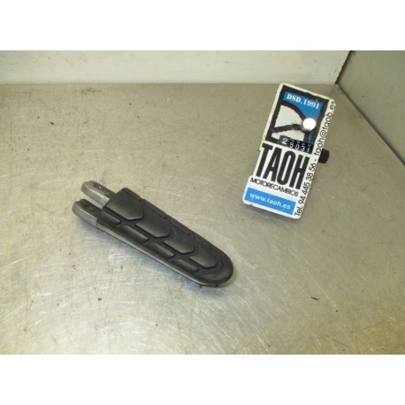 Reposapie delantero derecho VTR 250