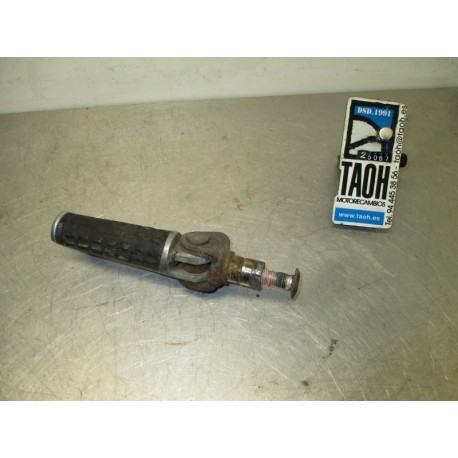 Reposapie delantero izquierdo Kawasaki ZX6 R 1995