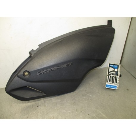 Tapa bajo asiento derecha Honda Hornet CB600F 2008