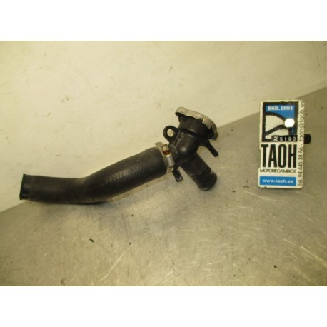 Boca circuito refrigeracion Hornet CB600F 08