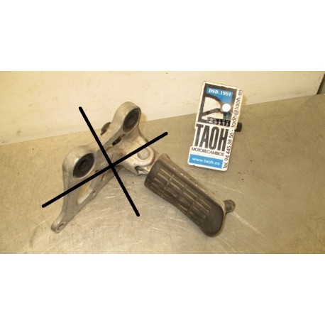 Reposapie delantero derecho Honda CBR 1000 F 1993