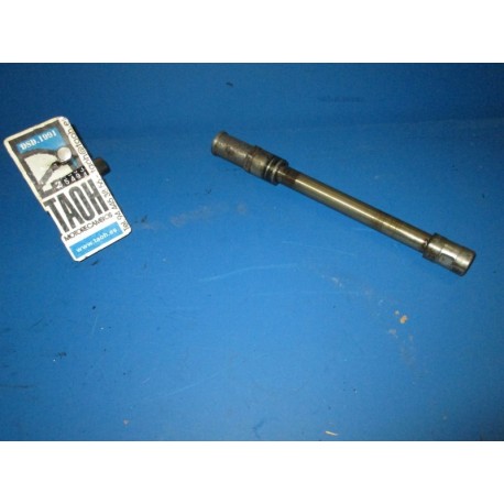 Eje delantero CB 750 K 79-83 (RC01)